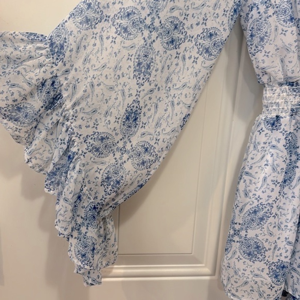 Altar’d State Blue/White Paisley Print Ruffled Bell Sleeve Romper in Size S - Picture 5 of 13